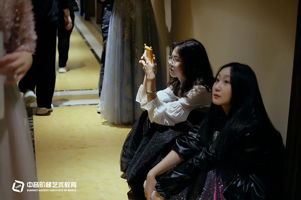 考音乐学院有哪些要求？