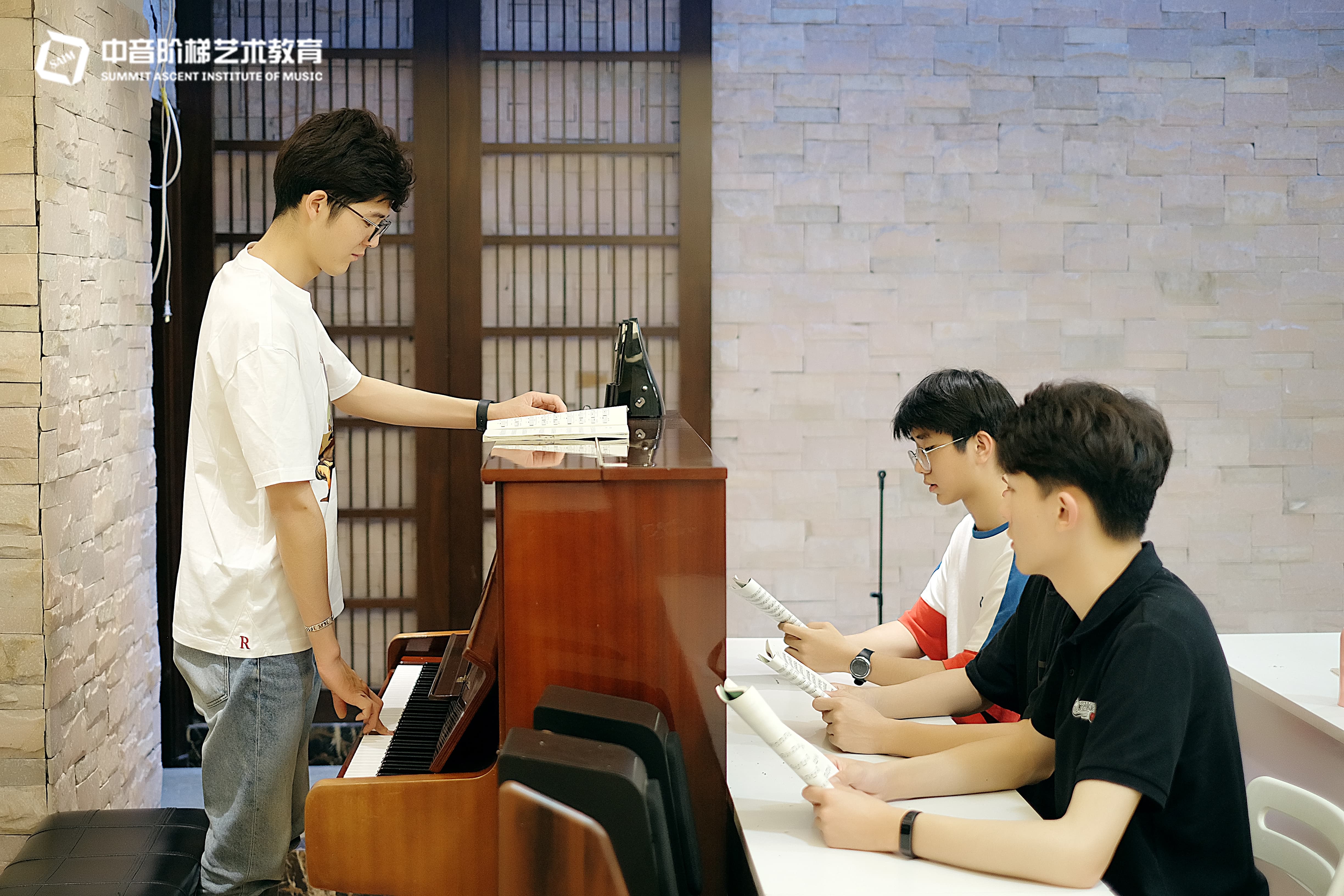 艺考培训学费多少钱 参加艺考的时候要注意什么