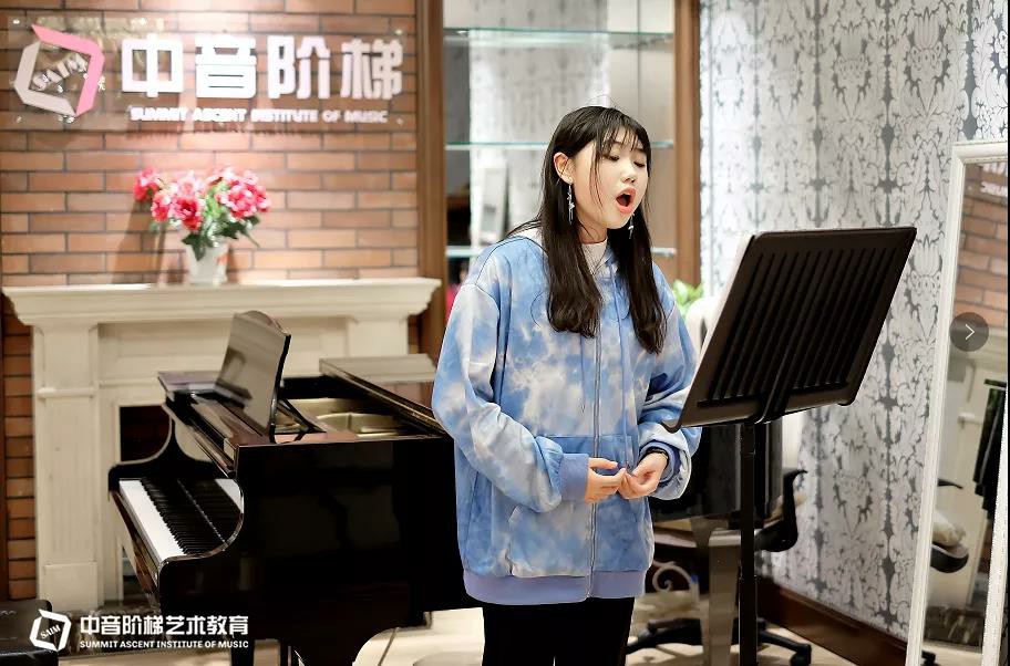 怎样唱歌才好听？学唱歌的过程有哪些？