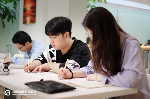 艺考培训有用吗？艺考培训从什么时候开始比较好？