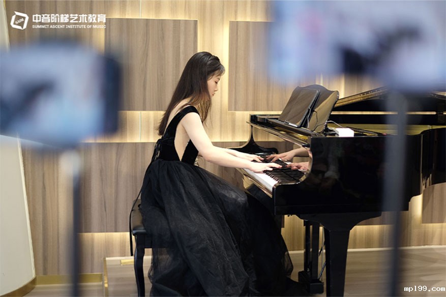 点点taptap娱乐平台学员学习生活展示