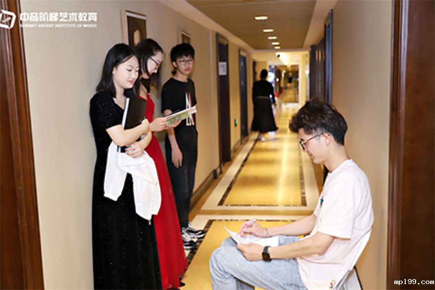 点点taptap娱乐平台学员学习生活展示