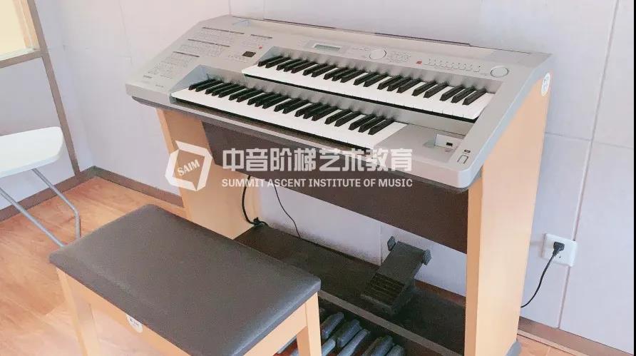 电子管风琴考学一对一培训可以去哪个培训机构？什么是电子管风琴？