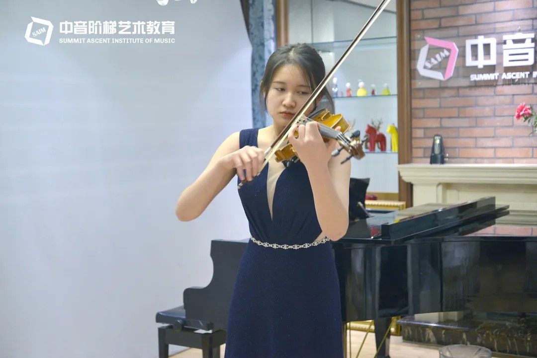 怎么判断小提琴音色好坏