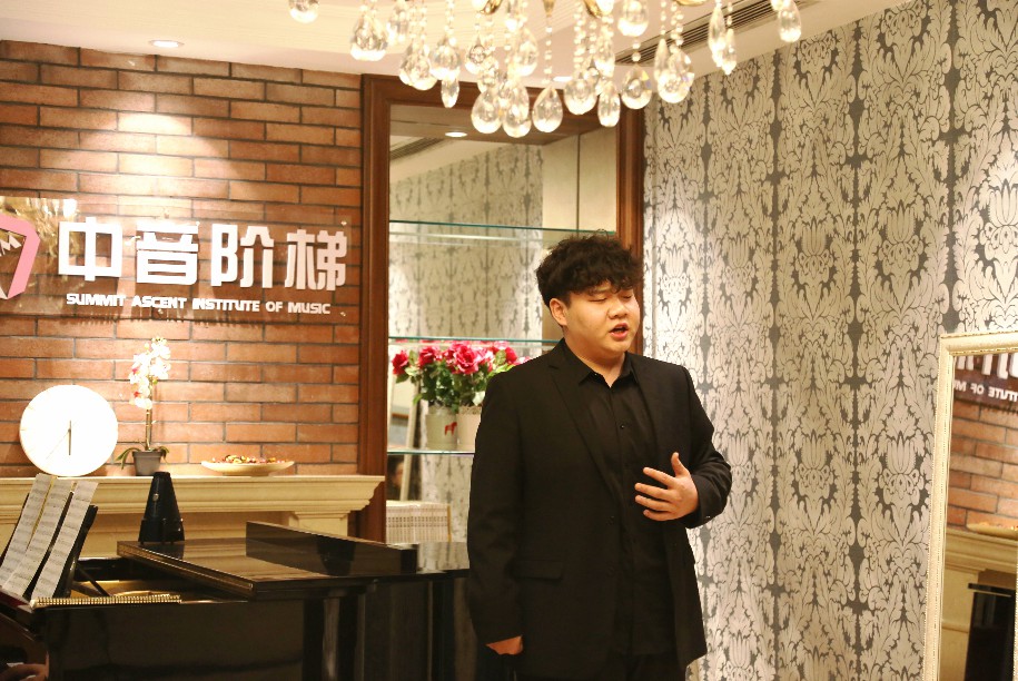 怎么选择声乐艺考机构？学习声乐有哪些常见的误区？