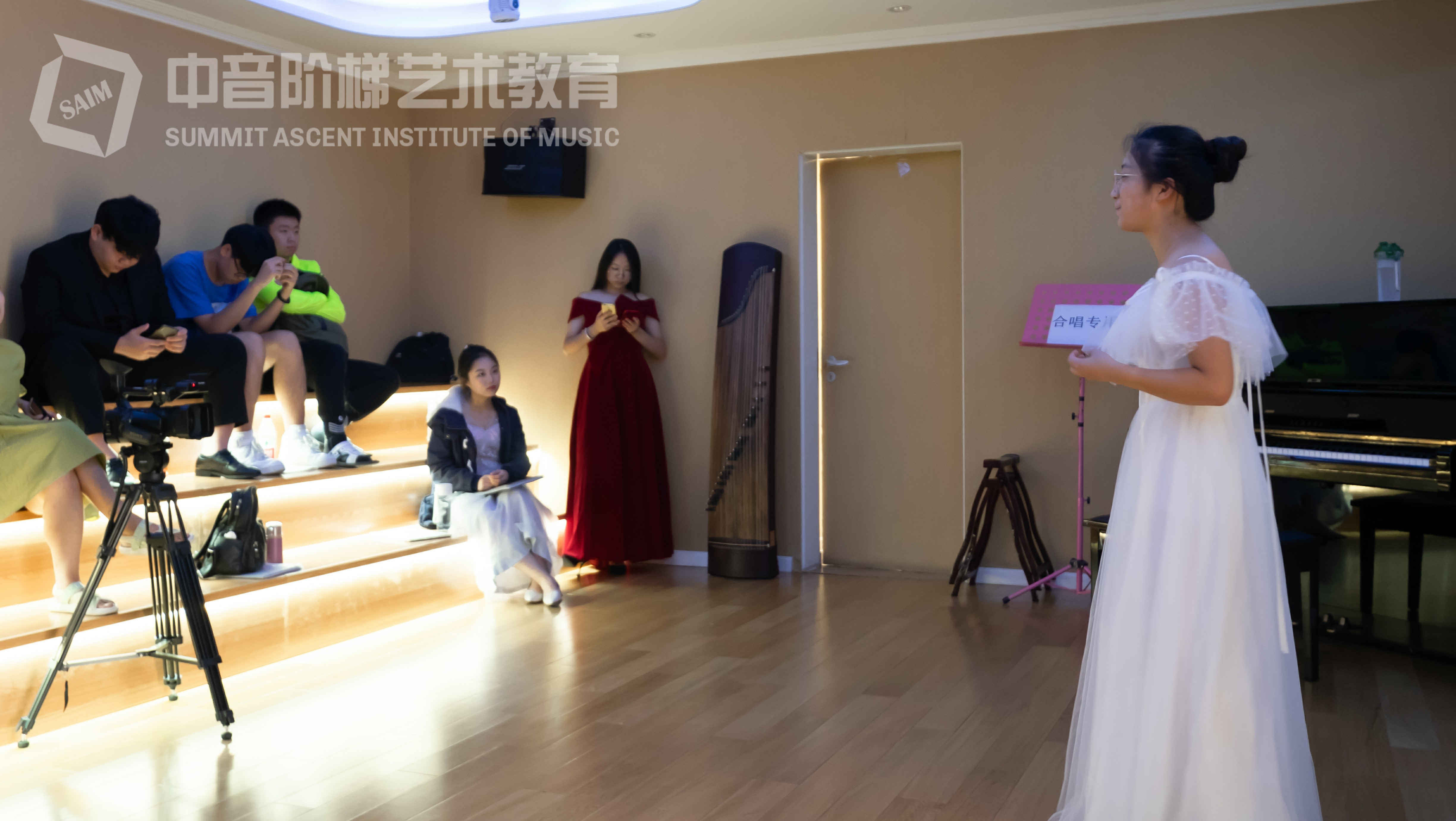 如何选择声乐培训院校？课程安排有哪些？