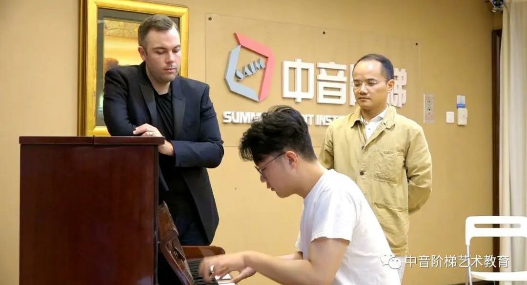 钢琴艺考培训时应如何科学练琴？钢琴艺考考什么？