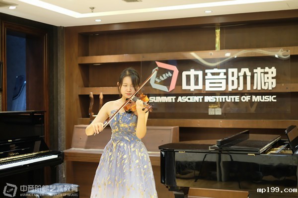 小提琴艺考集训班怎么选择？参加小提琴艺考如何调整着装？