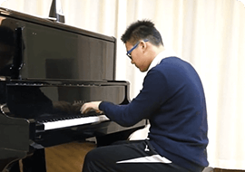 钢琴演奏-闫卓豪